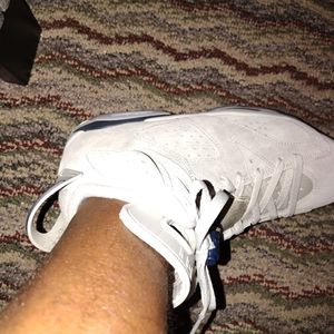 Jordan retro 6 's Georgetown size 9 color gray & navy blue